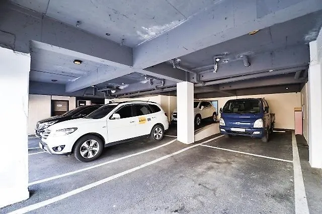 Motel Busan Suyeong Spring Day